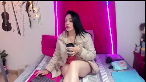 Snapshot of scarlett40_ chatting on April 16, 2026, 9:43 am scarlett online show from April 16, 2026, 9:43 am
