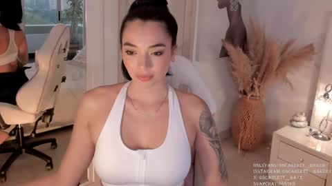 Snapshot of scarlett__baker11 chatting on March 4, 2025, 10:05 pm juli online show from March 4, 2025, 10:05 pm