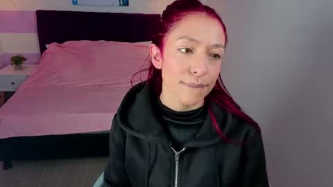 Snapshot of scarlett__bell chatting on June 18, 2026, 11:47 am Scarlett online show from June 18, 2026, 11:47 am