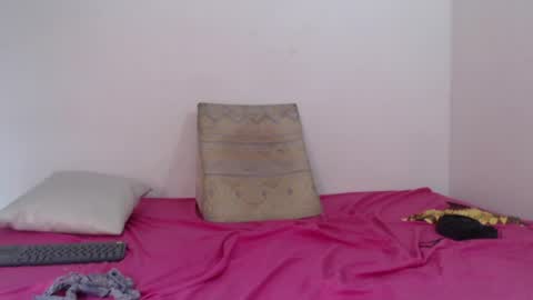 Snapshot of scarlett__cherry_ chatting on May 25, 2026, 7:42 pm Scarlett online show from May 25, 2026, 7:42 pm
