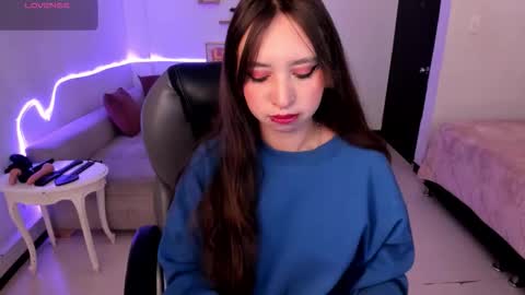 Snapshot of scarlett__cooper__ chatting on November 3, 2025, 11:33 am Scarlett online show from November 3, 2025, 11:33 am