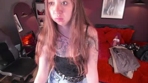 Scarlett online show from July 19, 2026, 12:20 pm