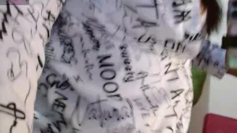 Scarlett online show from October 20, 2025, 10:54 pm