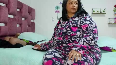 Snapshot of scarlett__jhonson chatting on May 17, 2026, 7:32 pm Scarlett online show from May 17, 2026, 7:32 pm