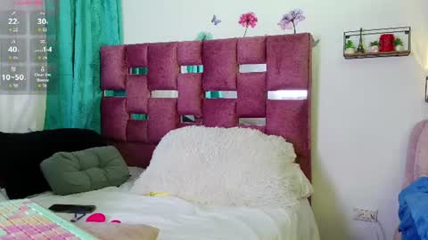Snapshot of scarlett__jhonson chatting on June 11, 2026, 11:25 pm Scarlett online show from June 11, 2026, 11:25 pm