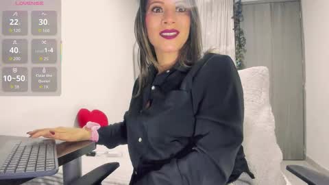 Scarlett online show from December 16, 2025, 10:09 am