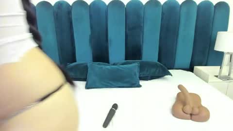 Snapshot of scarlett__noir chatting on June 3, 2026, 10:37 pm scarlett__noir online show from June 3, 2026, 10:37 pm