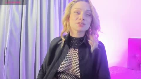Snapshot of scarlett_blake11 chatting on September 30, 2025, 6:07 am scarlett_blake11 online show from September 30, 2025, 6:07 am