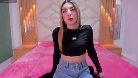 scarlett bloomm online show from July 9, 2026, 4:22 pm