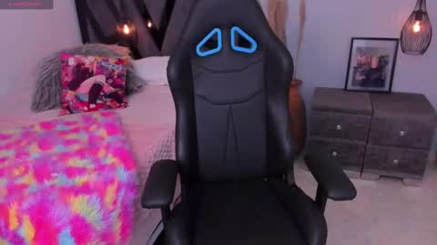 Scarlett goth  online show from September 9, 2025, 9:03 pm