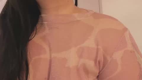 Snapshot of scarlett_grey_1 chatting on October 16, 2025, 2:45 am Scarlett online show from October 16, 2025, 2:45 am