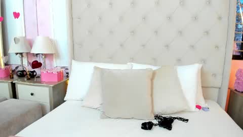 scarlett_leblanc_ online show from July 21, 2026, 11:45 am