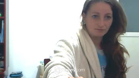 Snapshot of scarlett_queen01 chatting on October 4, 2025, 2:20 am scarlett_queen01 online show from October 4, 2025, 2:20 am