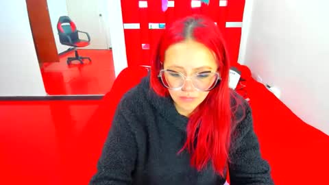 scarlett_red_11 online show from May 2, 2026, 5:07 pm