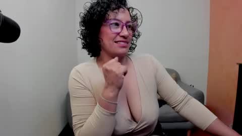 Scarlett sax online show from June 20, 2026, 10:34 pm
