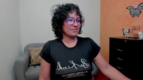 Scarlett sax online show from June 24, 2026, 8:41 pm
