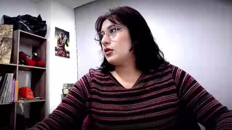 Snapshot of scarlett_sen chatting on February 27, 2026, 12:38 pm Mistress Scarlett online show from February 27, 2026, 12:38 pm