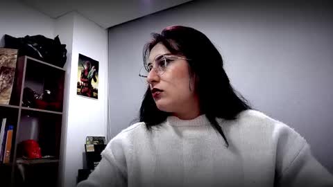 Snapshot of scarlett_sen chatting on March 3, 2026, 1:06 pm Mistress Scarlett online show from March 3, 2026, 1:06 pm