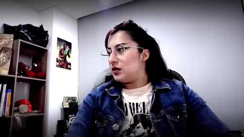 Snapshot of scarlett_sen chatting on March 6, 2026, 1:18 pm Mistress Scarlett online show from March 6, 2026, 1:18 pm