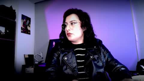 Snapshot of scarlett_sen chatting on March 19, 2026, 2:32 pm Mistress Scarlett online show from March 19, 2026, 2:32 pm