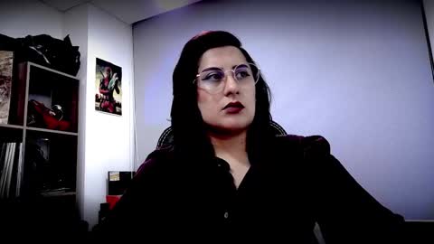 Snapshot of scarlett_sen chatting on March 27, 2026, 2:28 pm Mistress Scarlett online show from March 27, 2026, 2:28 pm