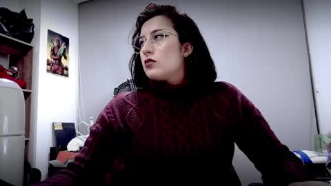 Snapshot of scarlett_sen chatting on April 3, 2026, 2:26 pm Mistress Scarlett online show from April 3, 2026, 2:26 pm