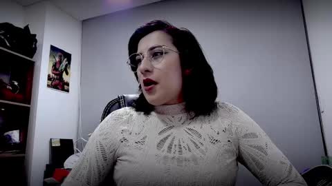 Snapshot of scarlett_sen chatting on April 4, 2026, 2:14 pm Mistress Scarlett online show from April 4, 2026, 2:14 pm