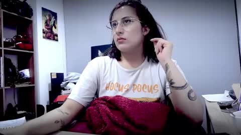 Snapshot of scarlett_sen chatting on April 14, 2026, 2:56 pm Mistress Scarlett online show from April 14, 2026, 2:56 pm