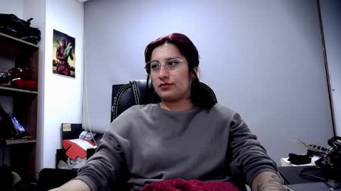 Snapshot of scarlett_sen chatting on April 28, 2026, 2:44 pm Mistress Scarlett online show from April 28, 2026, 2:44 pm