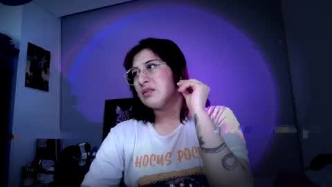 Snapshot of scarlett_sen chatting on May 11, 2026, 4:04 pm Mistress Scarlett online show from May 11, 2026, 4:04 pm