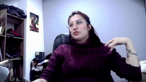 Snapshot of scarlett_sen chatting on May 22, 2026, 3:06 pm Mistress Scarlett online show from May 22, 2026, 3:06 pm