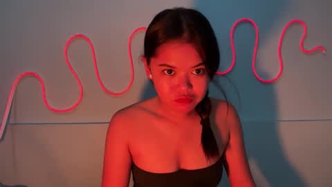 Scarlett online show from September 24, 2025, 4:43 pm