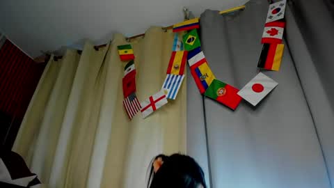Snapshot of scarlett_zin chatting on June 26, 2026, 10:47 pm Scarlett zin follow me online show from June 26, 2026, 10:47 pm