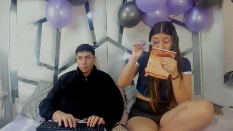 Snapshot of scarlettandlucas chatting on February 4, 2026, 1:17 pm Scarlett and Lucas online show from February 4, 2026, 1:17 pm