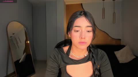 Sacrlett Blaze online show from December 18, 2025, 11:05 am