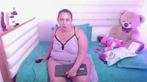 scarlettbooty online show from May 6, 2026, 9:47 am