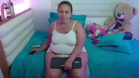 scarlettbooty online show from May 7, 2026, 9:58 am