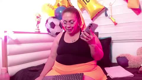 scarlettbooty online show from June 19, 2026, 11:03 am