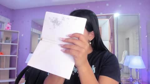 Scarlette  online show from May 6, 2026, 3:13 am