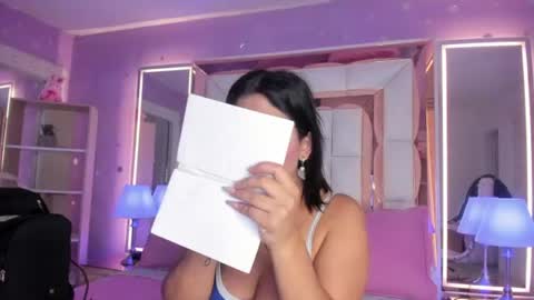 Snapshot of scarlette_15 chatting on June 27, 2026, 3:22 am Scarlette online show from June 27, 2026, 3:22 am