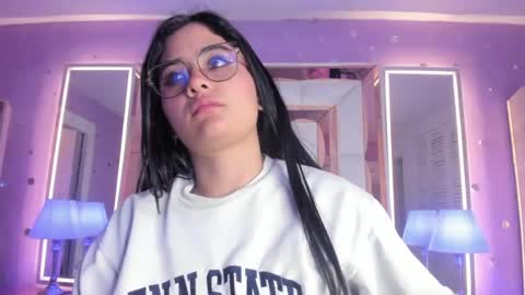 Snapshot of scarlette_15 chatting on July 7, 2026, 7:45 am Scarlette online show from July 7, 2026, 7:45 am
