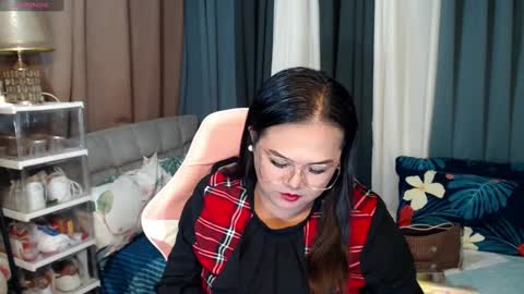 scarlette online show from December 15, 2024, 7:31 pm