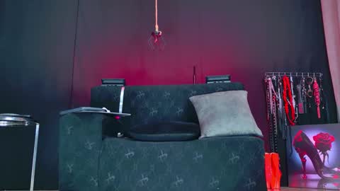 Snapshot of scarlettestone chatting on October 12, 2025, 12:15 pm Marisol  online show from October 12, 2025, 12:15 pm