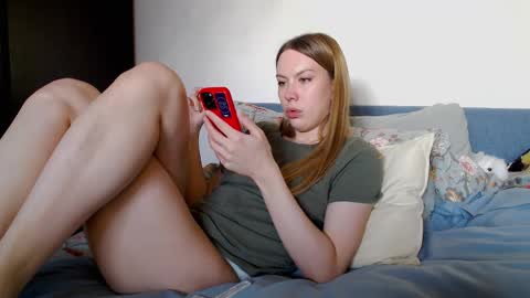 Snapshot of scarlettford chatting on March 17, 2026, 2:20 pm Scarlett online show from March 17, 2026, 2:20 pm