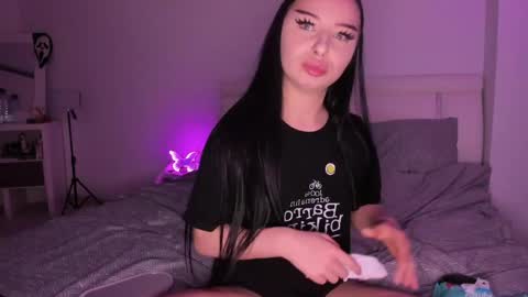 scarlettjakobs online show from May 9, 2026, 3:56 am