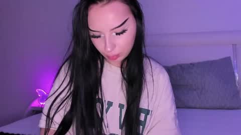scarlettjakobs online show from May 12, 2026, 5:04 am