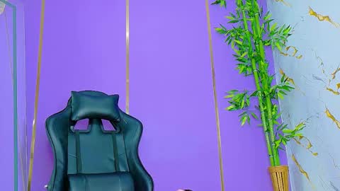 Scarlet online show from October 15, 2025, 12:55 am