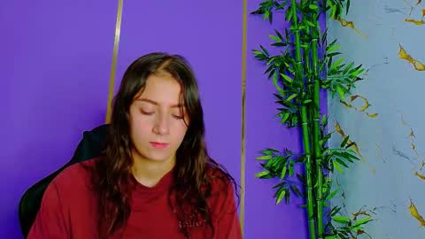 Scarlet online show from October 16, 2025, 1:39 am