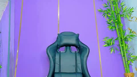 Scarlet online show from October 23, 2025, 7:18 am