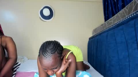 scarlettlust_dior44 online show from March 17, 2026, 8:17 am